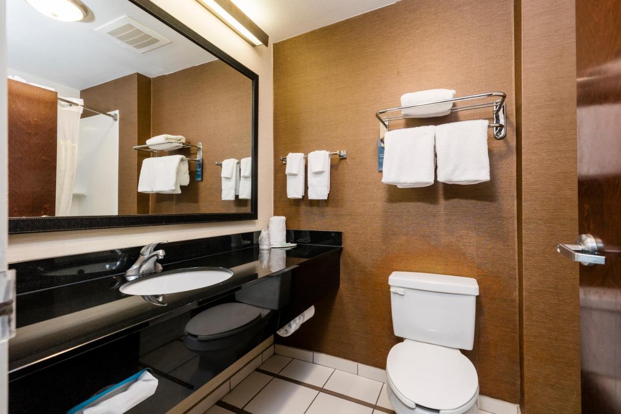 Fairfield Inn & Suites By Marriott Charleston North/Ashley Phosphate Север Чарлстон Экстерьер фото